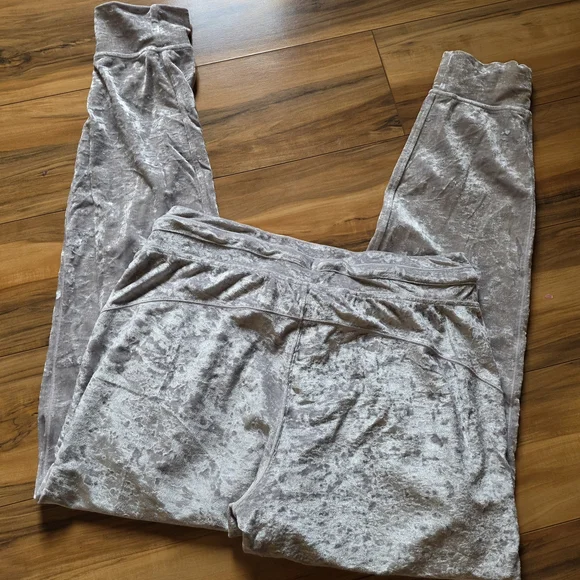 Lululemon Athletica Light White Velvet Joggers - Picture 3 of 5